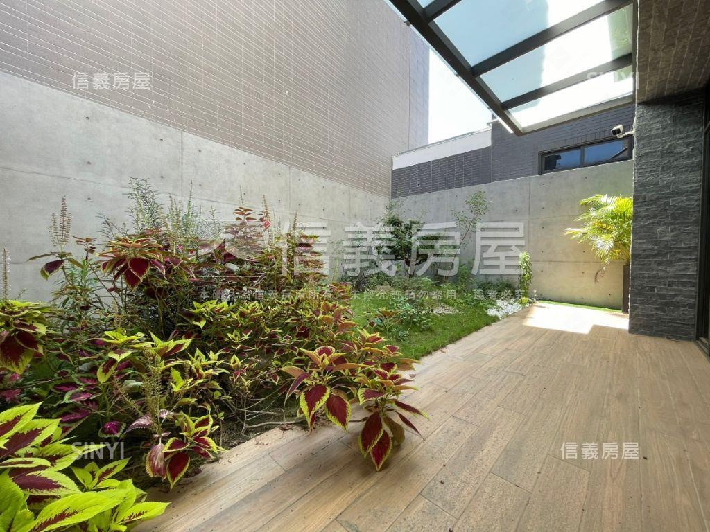 生態公園獨具匠心電梯豪墅房屋室內格局與周邊環境