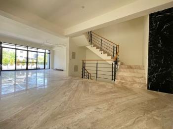 生態公園獨具匠心電梯豪墅