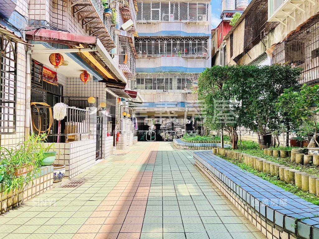 未來捷運自由大空間房屋室內格局與周邊環境