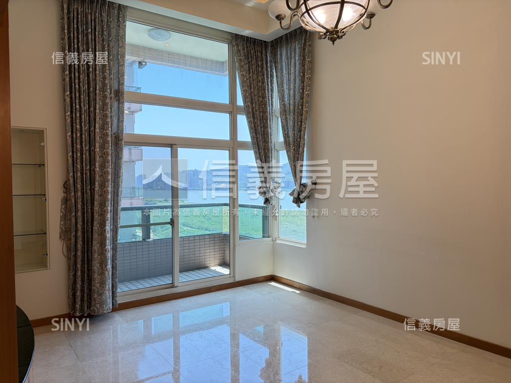 【精選】海悅附車位房屋室內格局與周邊環境
