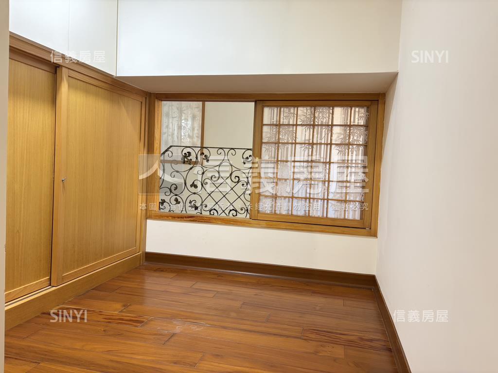 【精選】海悅附車位房屋室內格局與周邊環境