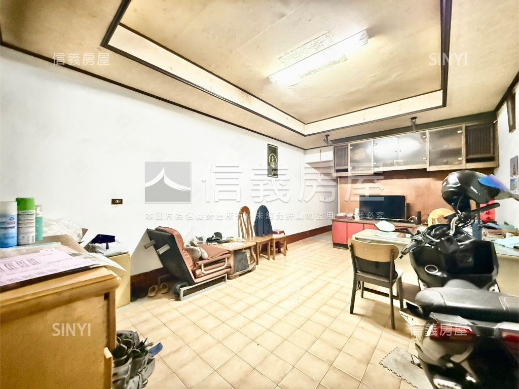 鼎中正路｜近榮總透天房屋室內格局與周邊環境