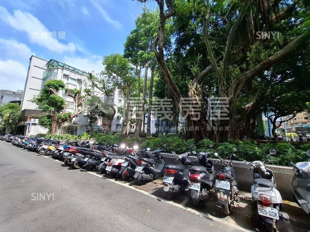 近捷運低公設華廈房屋室內格局與周邊環境