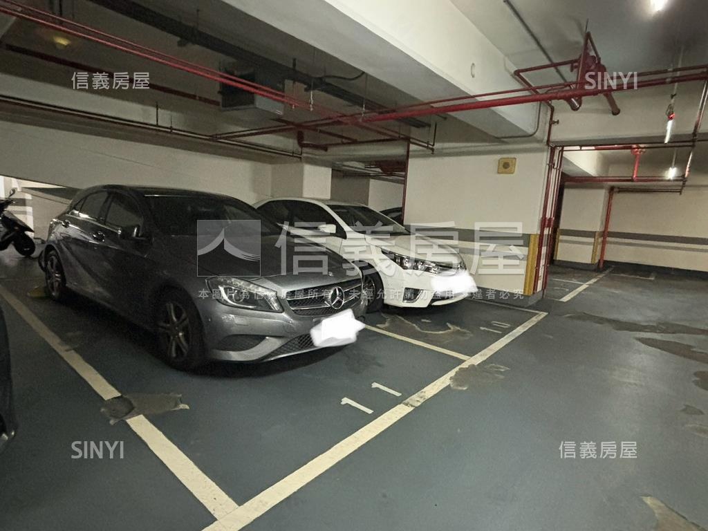 奧之細道Ｂ４坡平車位房屋室內格局與周邊環境