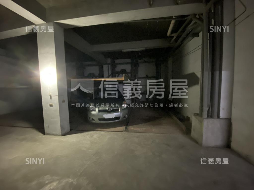奇岩重劃庭院美屋房屋室內格局與周邊環境