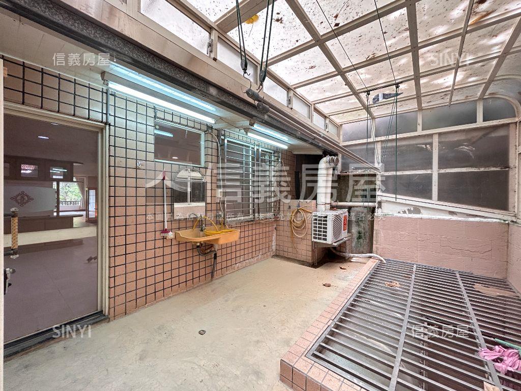 奇岩重劃庭院美屋房屋室內格局與周邊環境