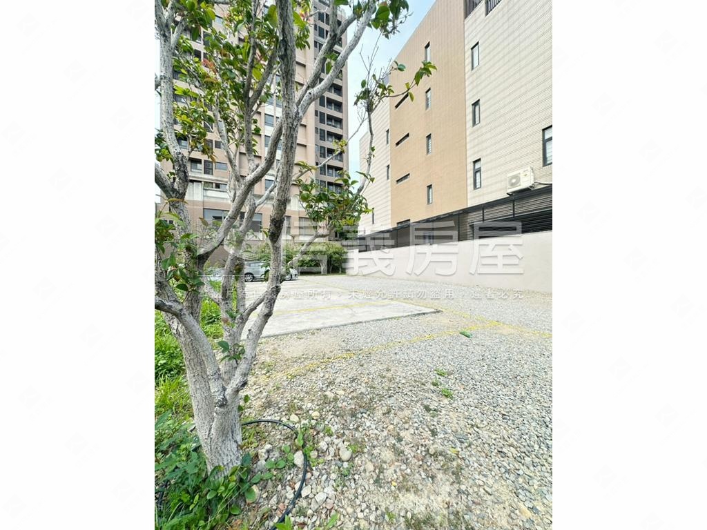 十二期朝南好規劃土地房屋室內格局與周邊環境