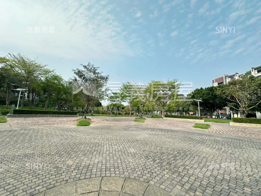 十二期朝南好規劃土地房屋室內格局與周邊環境