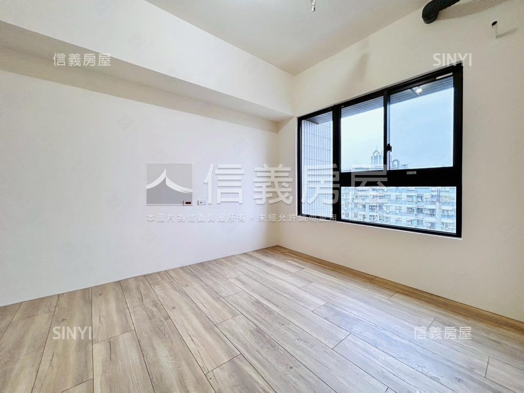 綠雅圖後棟高樓層房屋室內格局與周邊環境