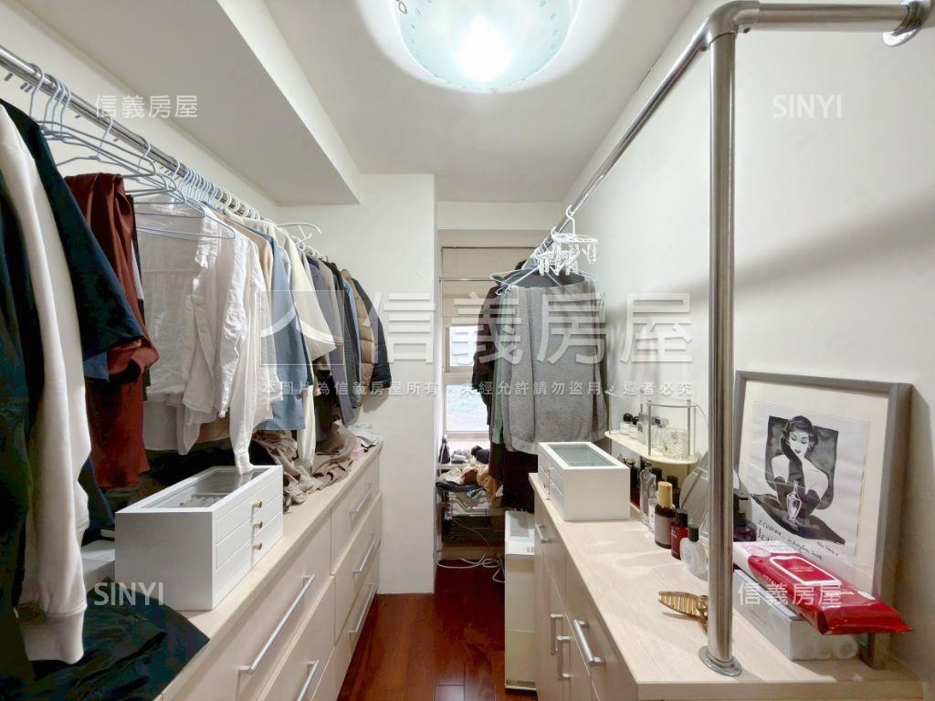 建成生活圈悅景二房車位房屋室內格局與周邊環境