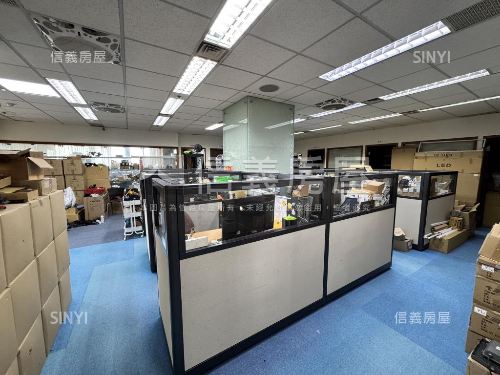 安泰登峰高樓商辦房屋室內格局與周邊環境