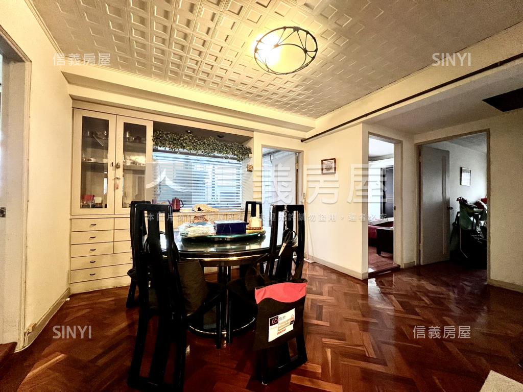 信義安和捷運邊間華廈房屋室內格局與周邊環境