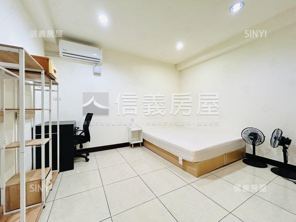 眺望仁愛國小前後陽台美寓房屋室內格局與周邊環境