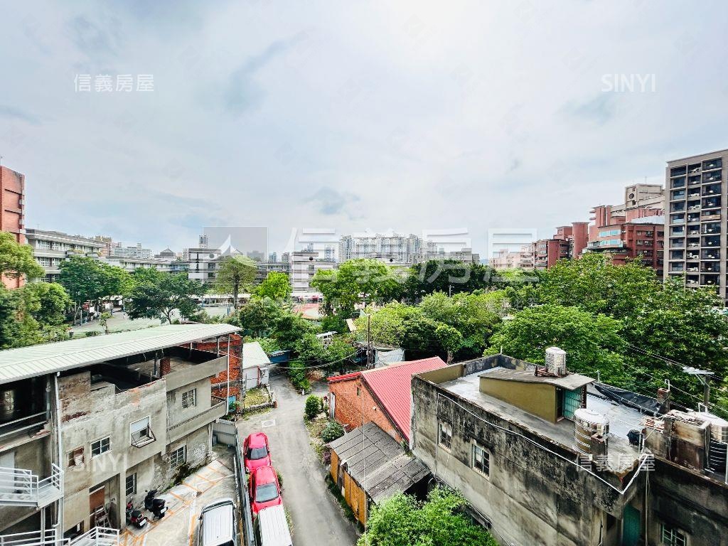眺望仁愛國小前後陽台美寓房屋室內格局與周邊環境