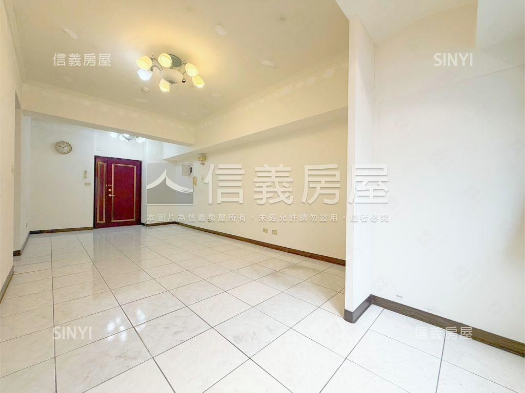 景安宏璽溫馨三房坡平車位房屋室內格局與周邊環境