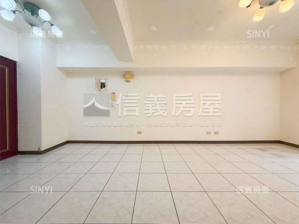 景安宏璽溫馨三房坡平車位房屋室內格局與周邊環境