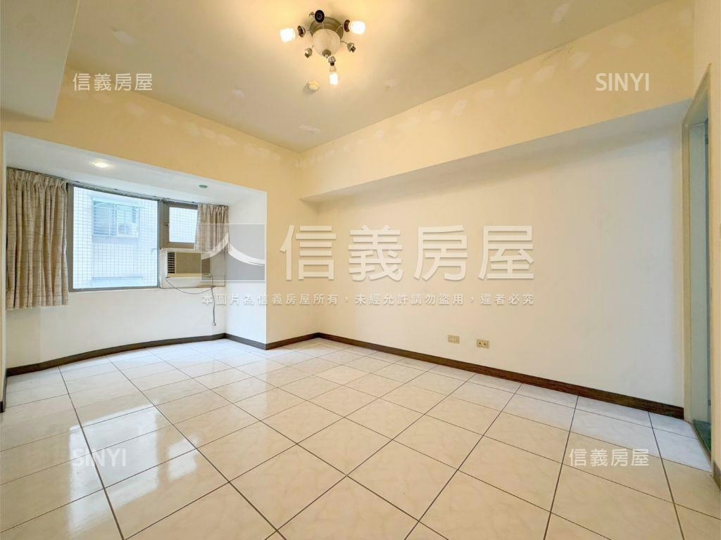 景安宏璽溫馨三房坡平車位房屋室內格局與周邊環境