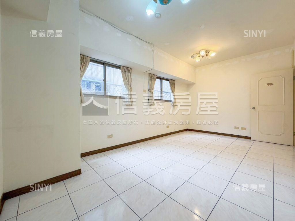 景安宏璽溫馨三房坡平車位房屋室內格局與周邊環境