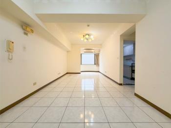 景安宏璽溫馨三房坡平車位