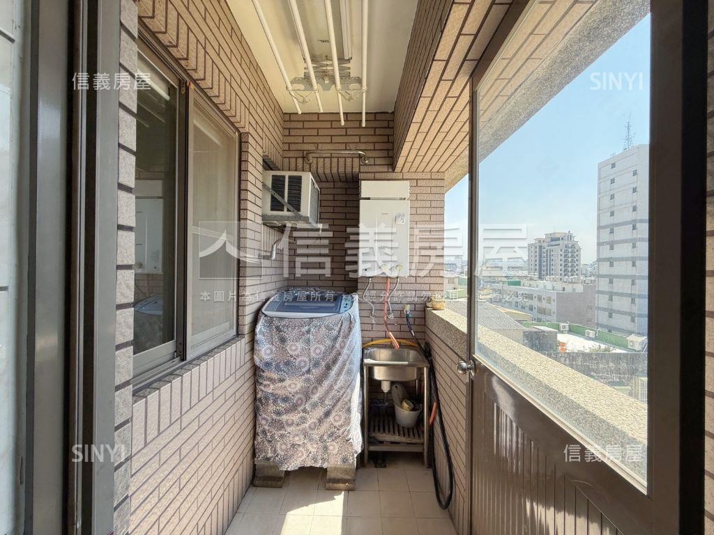 ＜稀有＞市中心三房附車位房屋室內格局與周邊環境