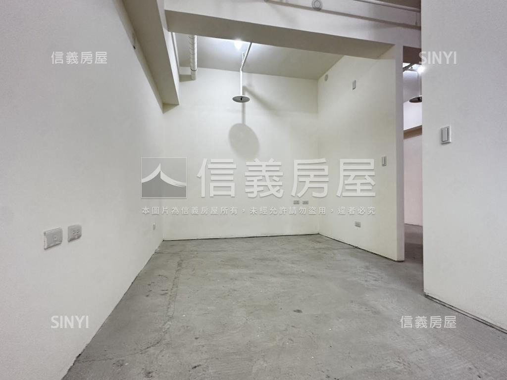 昕上城近扶輪公園兩房車位房屋室內格局與周邊環境