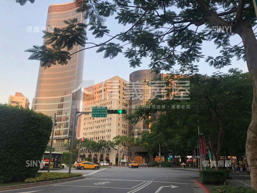 仁愛圓環旁邊店面房屋室內格局與周邊環境