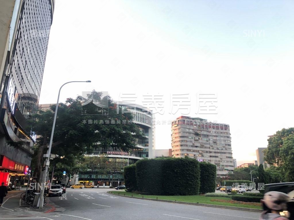 仁愛圓環旁邊店面房屋室內格局與周邊環境