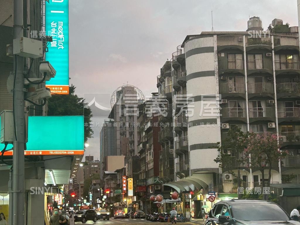 仁愛圓環旁邊店面房屋室內格局與周邊環境