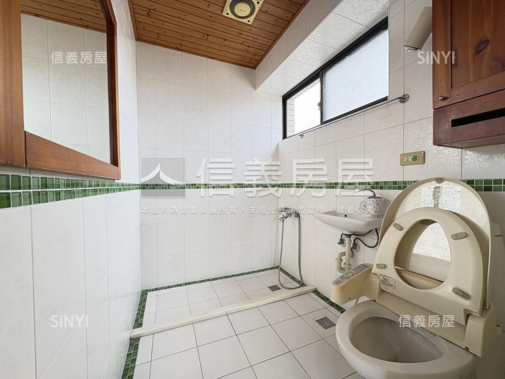 專✦成大學廬遠眺城市美景房屋室內格局與周邊環境