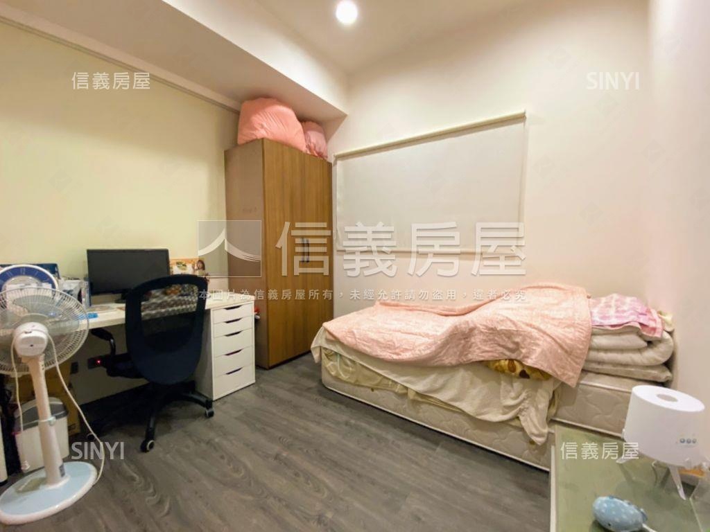 尊榮世紀高檔景觀房屋室內格局與周邊環境