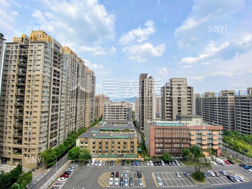 尊榮世紀高檔景觀房屋室內格局與周邊環境