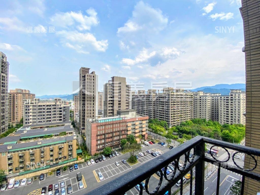 尊榮世紀高檔景觀房屋室內格局與周邊環境