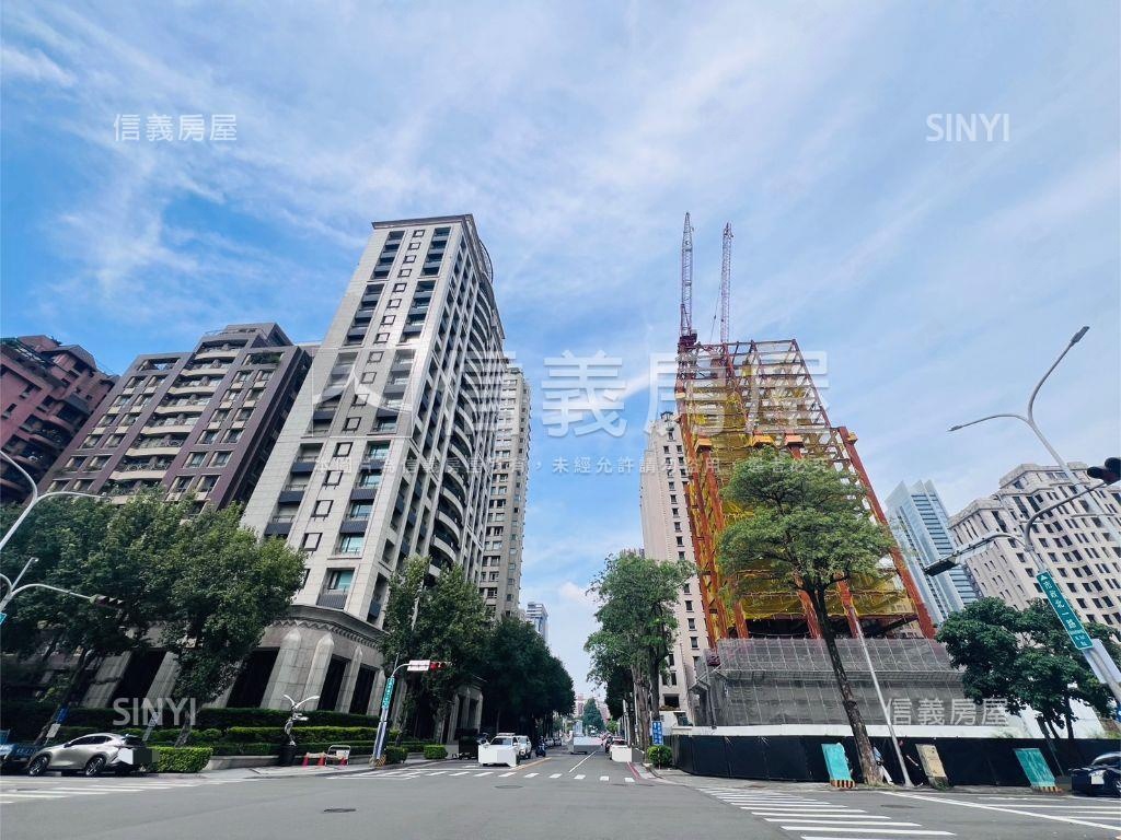 七期鋼骨核心｛泉宇雲鼎｝房屋室內格局與周邊環境