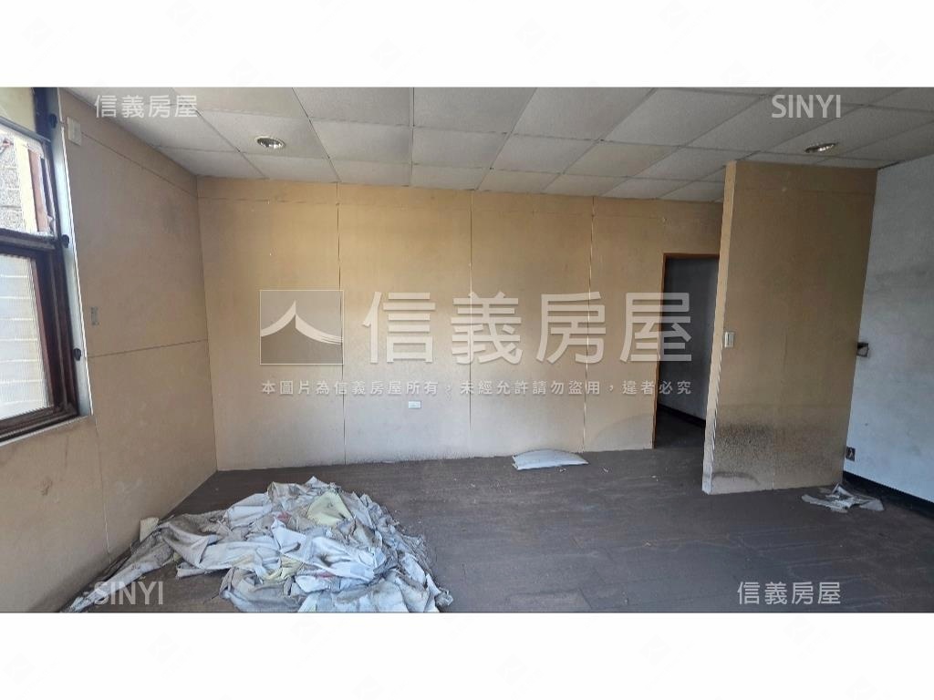 公園路邊間店面房屋室內格局與周邊環境