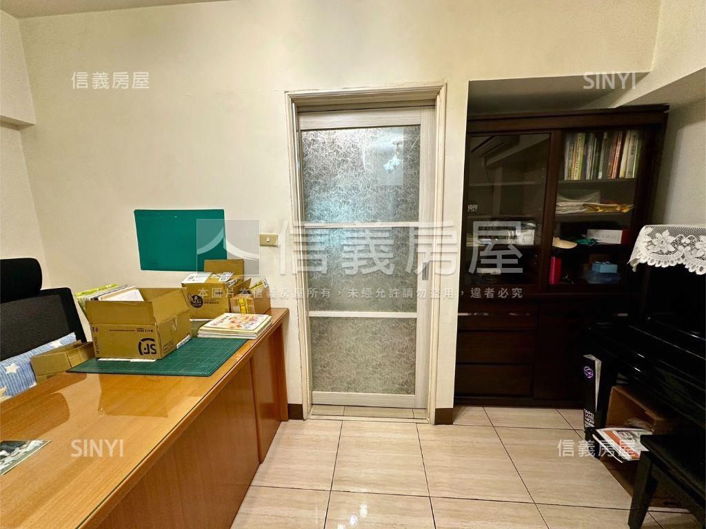 綠園道捷運公園騎樓樓店房屋室內格局與周邊環境