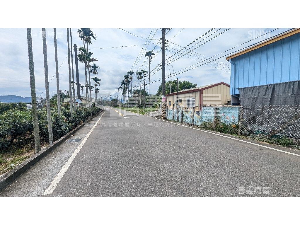 新社有水有電開心農場房屋室內格局與周邊環境