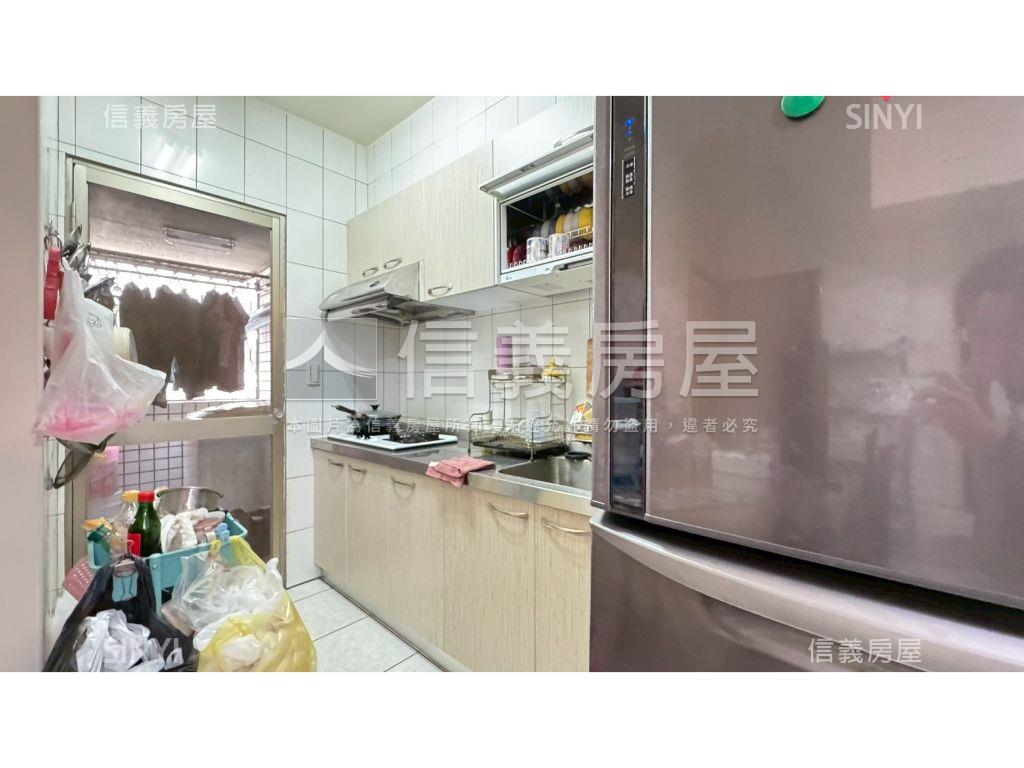 專任！近車站頭家學區三房房屋室內格局與周邊環境