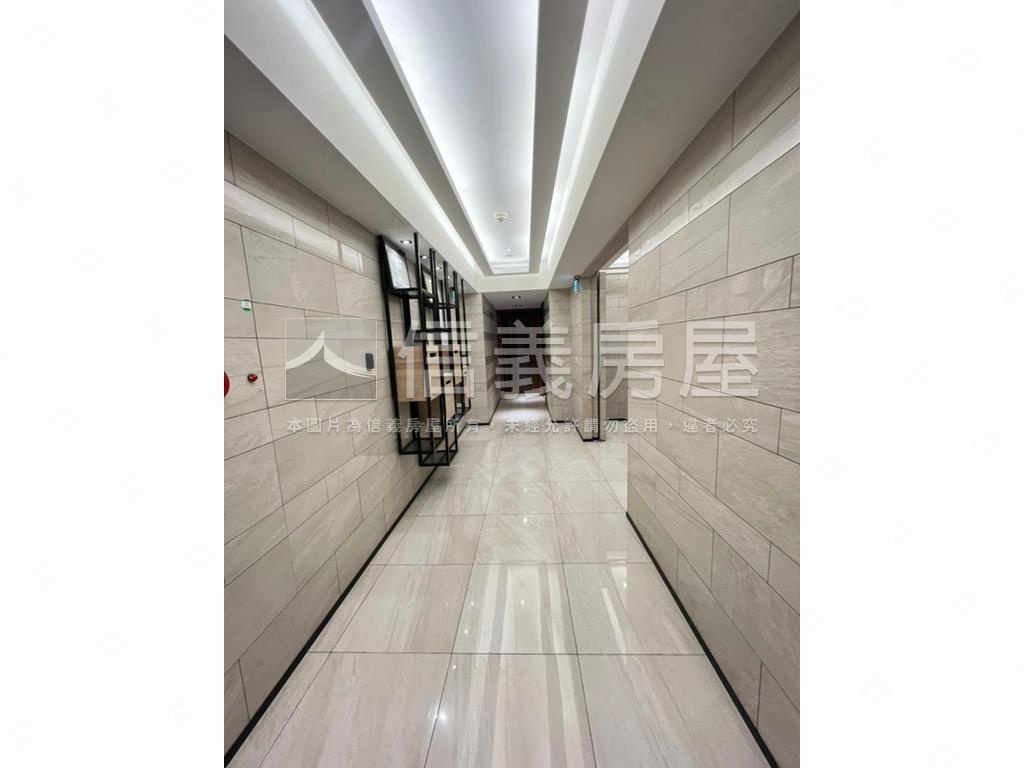 博愛凱旋尊榮三房車位房屋室內格局與周邊環境
