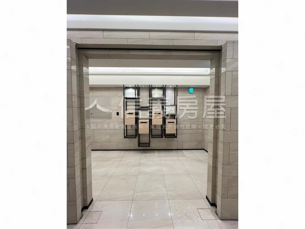 博愛凱旋尊榮三房車位房屋室內格局與周邊環境