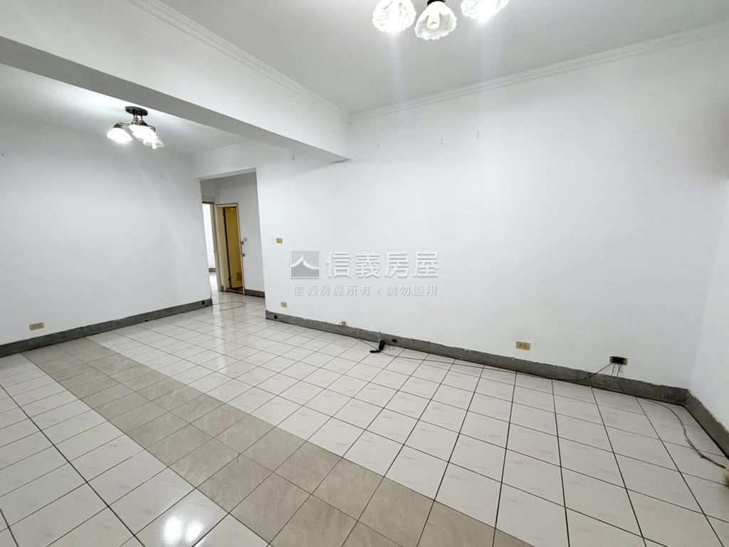 近捷運三房大空間房屋室內格局與周邊環境