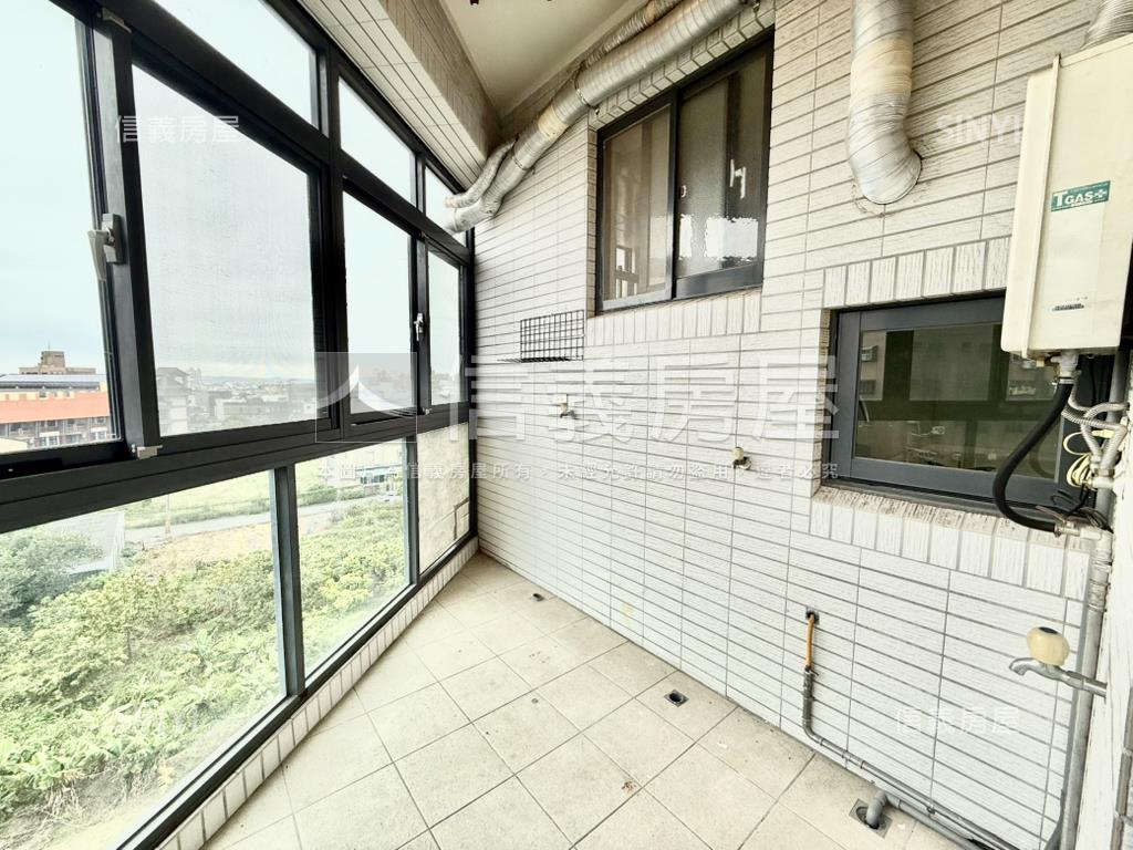 立景苑大三房平車房屋室內格局與周邊環境