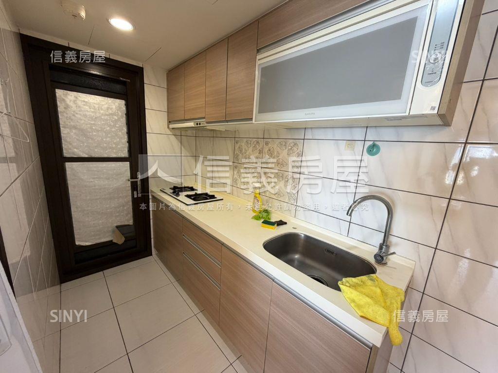 楊梅幼獅鼎藏雅致三房車位房屋室內格局與周邊環境