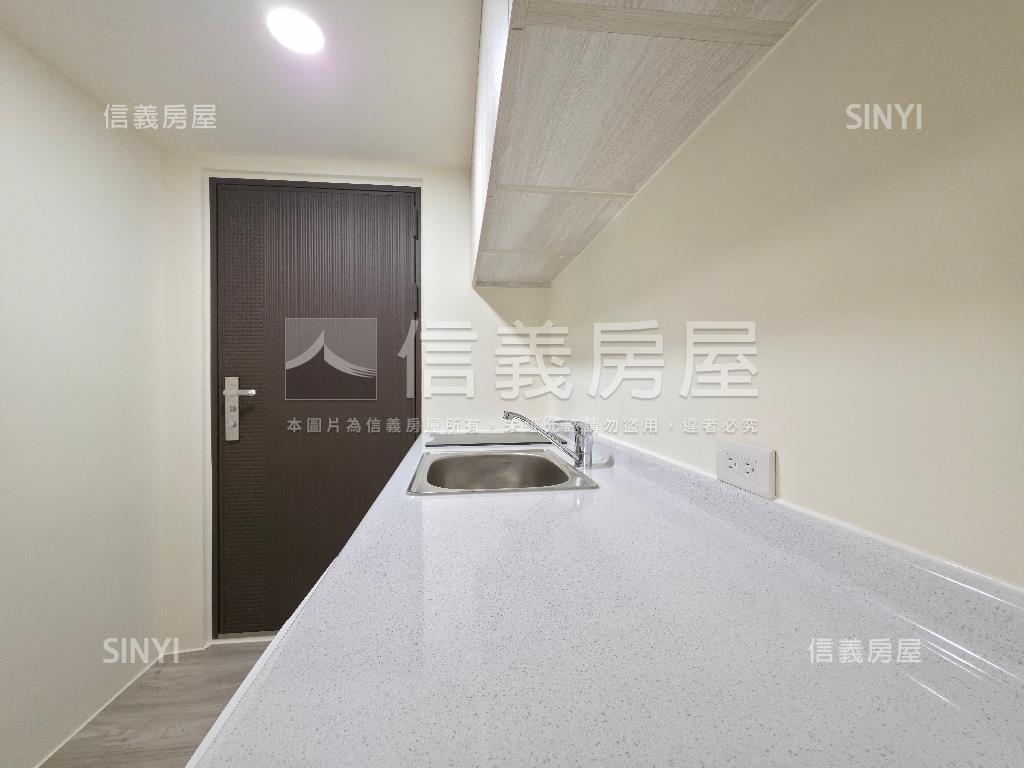近火車站市中心搶手小套房房屋室內格局與周邊環境