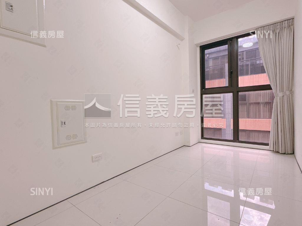 新亦綻優質邊間別墅房屋室內格局與周邊環境