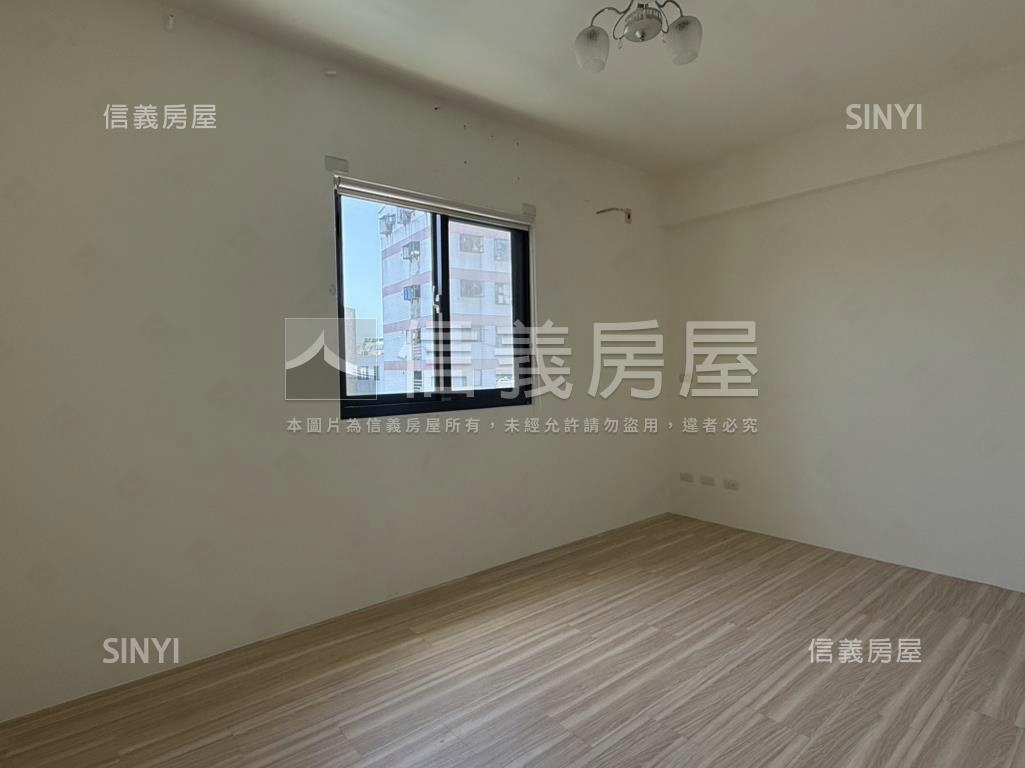 近家樂福震後黃金透天店面房屋室內格局與周邊環境