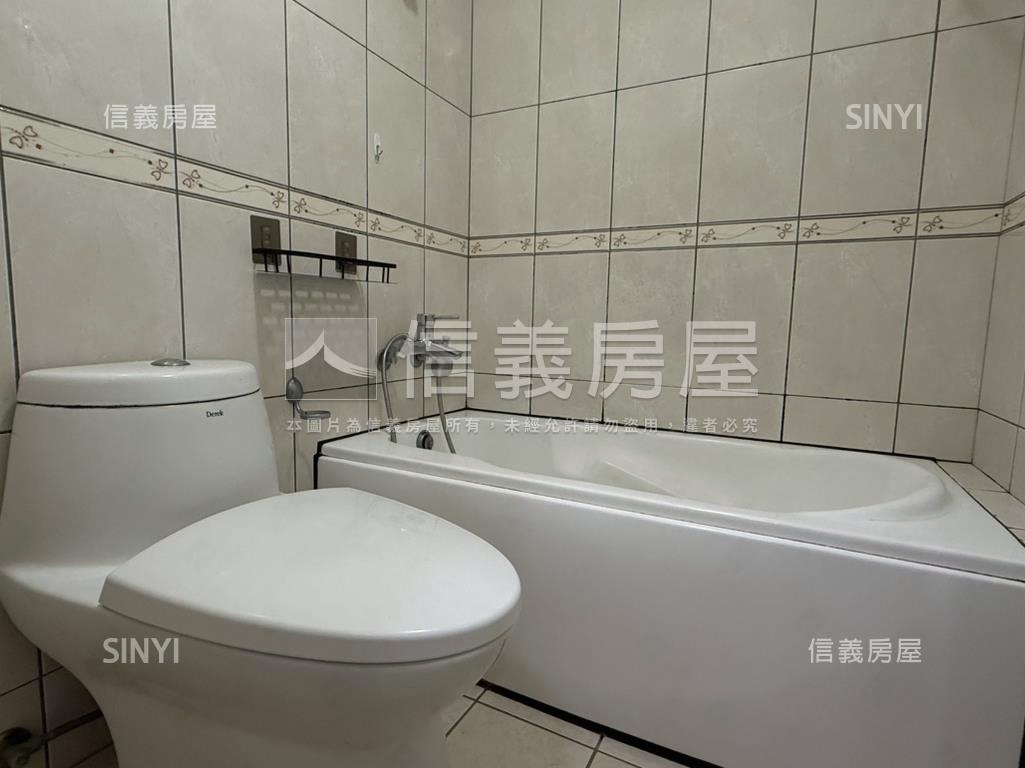 近家樂福震後黃金透天店面房屋室內格局與周邊環境