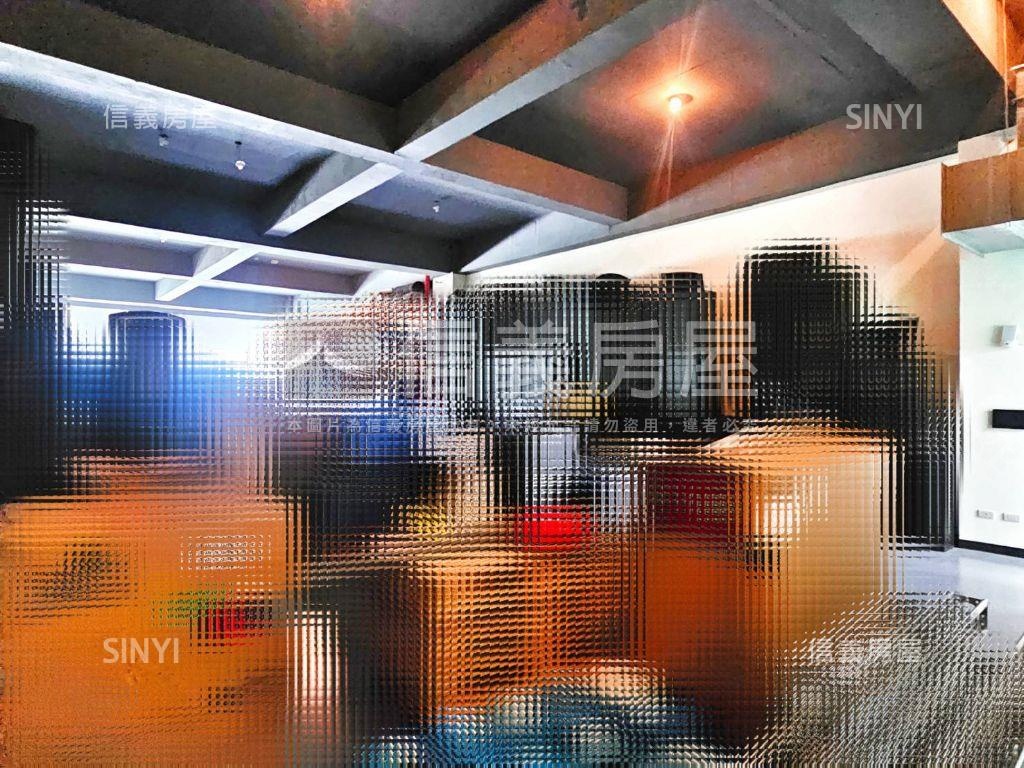 中謹雲頂ＭＩＴ廠房Ｂ房屋室內格局與周邊環境