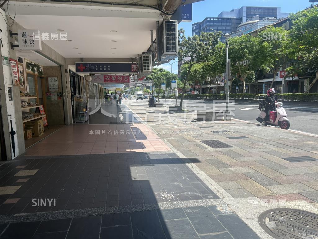 專任、正松山路金店面房屋室內格局與周邊環境