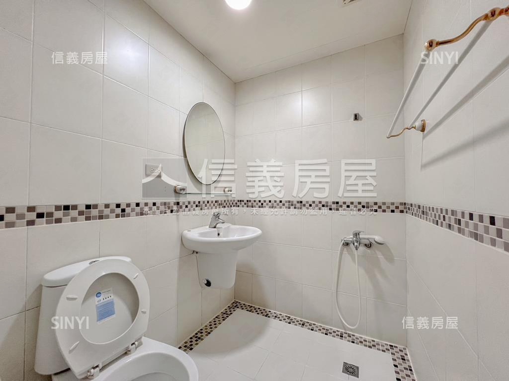 美術館採光通風三房平車房屋室內格局與周邊環境