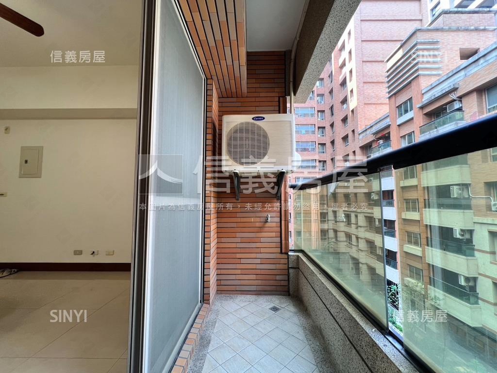 美術館採光通風三房平車房屋室內格局與周邊環境